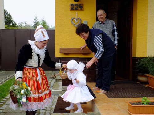 Královničky aneb Nosení létečka v Podolí - 6.4.2014