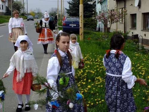 Královničky aneb Nosení létečka v Podolí - 6.4.2014
