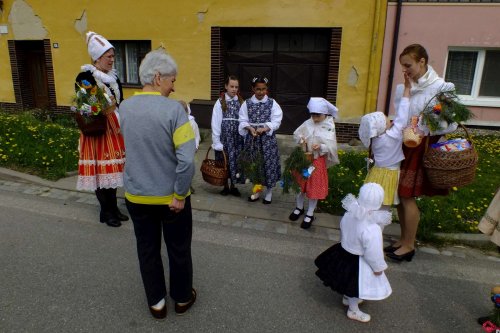 Královničky aneb Nosení létečka v Podolí - 6.4.2014