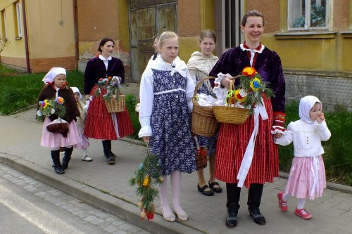 Královničky aneb Nosení létečka v Podolí - 6.4.2014
