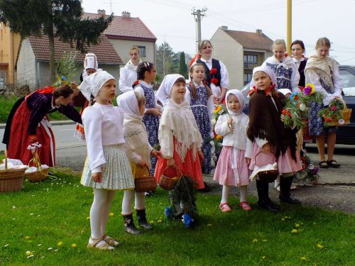 Královničky aneb Nosení létečka v Podolí - 6.4.2014