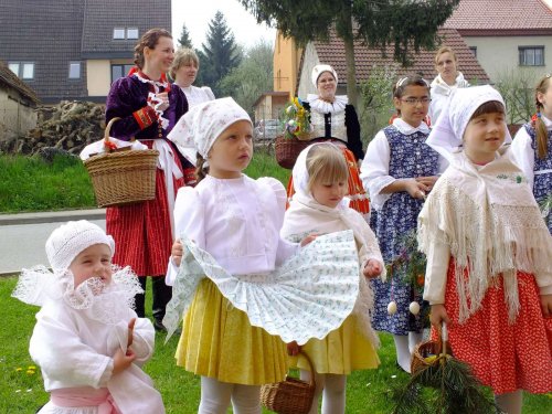 Královničky aneb Nosení létečka v Podolí - 6.4.2014