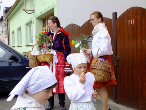 Královničky aneb Nosení létečka v Podolí - 6.4.2014