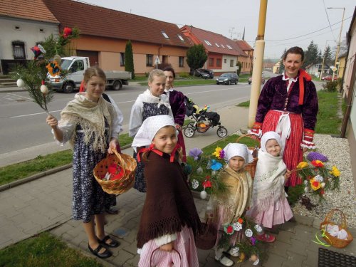 Královničky aneb Nosení létečka v Podolí - 6.4.2014