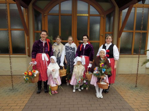 Královničky aneb Nosení létečka v Podolí - 6.4.2014