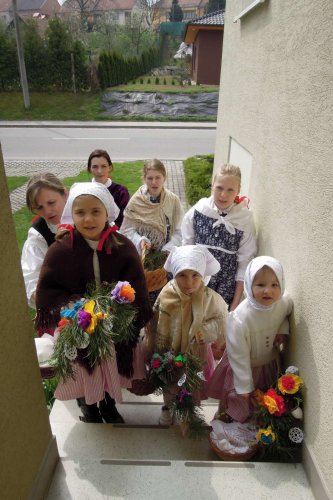 Královničky aneb Nosení létečka v Podolí - 6.4.2014