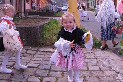 Královničky aneb Nosení létečka v Podolí - 6.4.2014