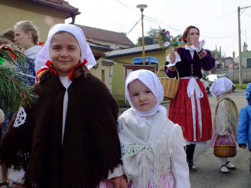 Královničky aneb Nosení létečka v Podolí - 6.4.2014