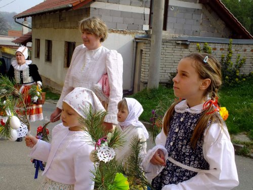 Královničky aneb Nosení létečka v Podolí - 6.4.2014