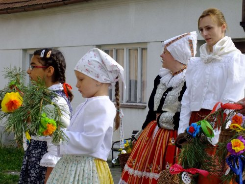 Královničky aneb Nosení létečka v Podolí - 6.4.2014