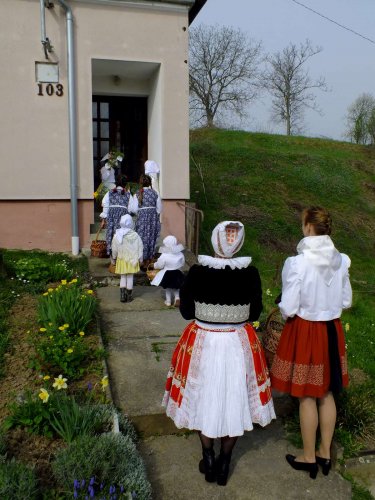 Královničky aneb Nosení létečka v Podolí - 6.4.2014