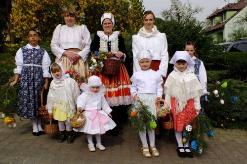 Královničky aneb Nosení létečka v Podolí - 6.4.2014