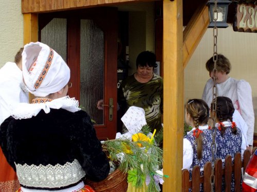 Královničky aneb Nosení létečka v Podolí - 6.4.2014