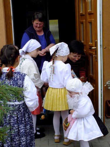 Královničky aneb Nosení létečka v Podolí - 6.4.2014