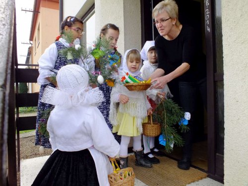 Královničky aneb Nosení létečka v Podolí - 6.4.2014