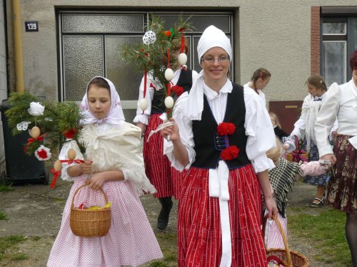 Královničky aneb Nosení létečka v Podolí - 6.4.2014