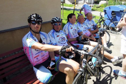 Peleton Na kole dětem s Josefem Zimovčákem se zastavil i v Podolí - 6.6.2014