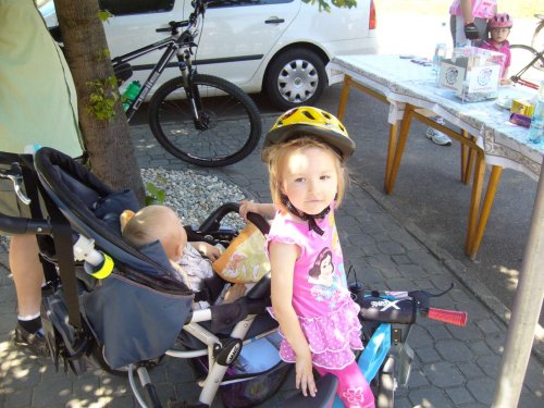 Peleton Na kole dětem s Josefem Zimovčákem se zastavil i v Podolí - 6.6.2014