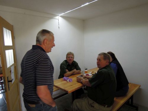 Prohlídka zrekonstruované myslivecké chaty v Lipinách - 21.6.2014
