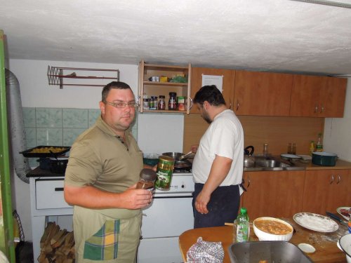 Prohlídka zrekonstruované myslivecké chaty v Lipinách - 21.6.2014