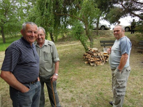 Prohlídka zrekonstruované myslivecké chaty v Lipinách - 21.6.2014