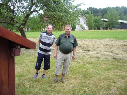 Prohlídka zrekonstruované myslivecké chaty v Lipinách - 21.6.2014