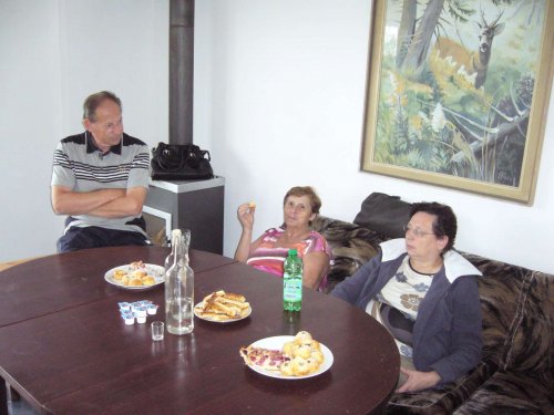 Prohlídka zrekonstruované myslivecké chaty v Lipinách - 21.6.2014