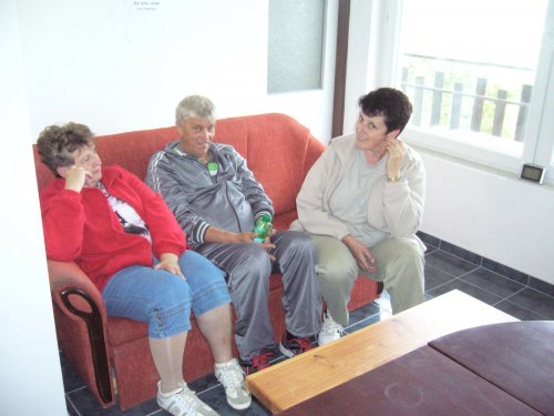 Prohlídka zrekonstruované myslivecké chaty v Lipinách - 21.6.2014