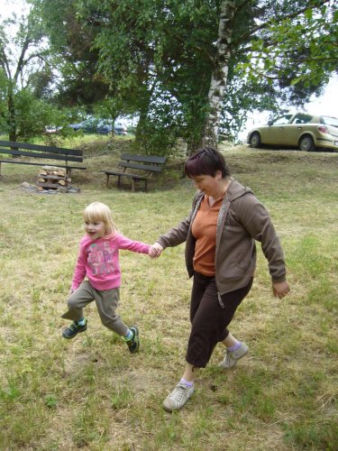 Prohlídka zrekonstruované myslivecké chaty v Lipinách - 21.6.2014