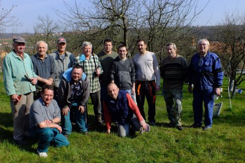 Jarní údržba školní zahrady - 11.4.2015