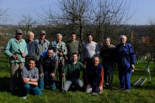 Jarní údržba školní zahrady - 11.4.2015