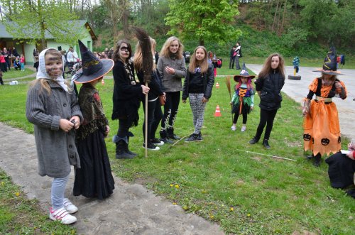 Pálení čarodějnic a stavění máje - 30.4.2015