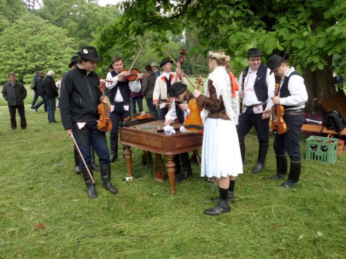 Sekáči na koseckých písních v Buchlovicích - 24.5.2015