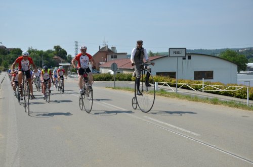 Charitativní peloton Na kole dětem Josefa Zimovčáka - 11.6.2015