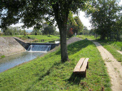 Nová odpočinková místa v Podolí - 4.10.2015