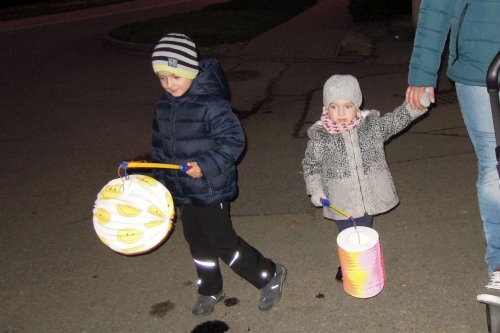 Lampionový průvod a slet broučků - 19.11.2015