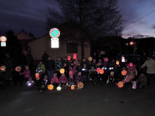 Lampionový průvod a slet broučků - 19.11.2015