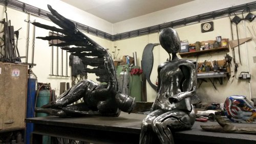 Výroba a instalace soch od kováře Víti Bobčíka do duchovně-relaxačního areálu - 21.12.2015