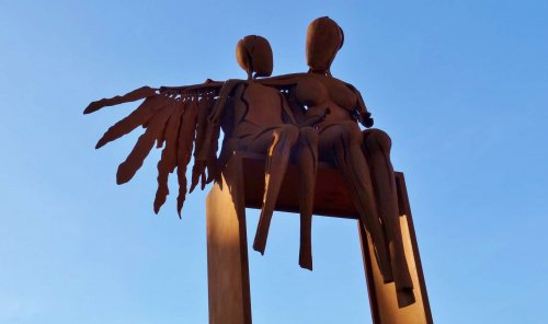 Výroba a instalace soch od kováře Víti Bobčíka do duchovně-relaxačního areálu - 21.12.2015