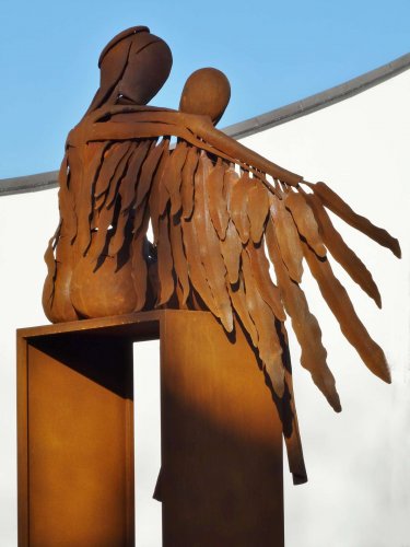 Výroba a instalace soch od kováře Víti Bobčíka do duchovně-relaxačního areálu - 21.12.2015