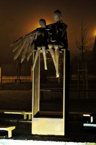 Výroba a instalace soch od kováře Víti Bobčíka do duchovně-relaxačního areálu - 21.12.2015