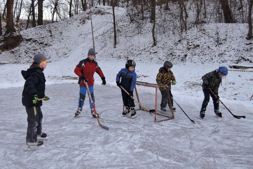 Bruslení na hřišti ve Žlebě - 22.1.2016