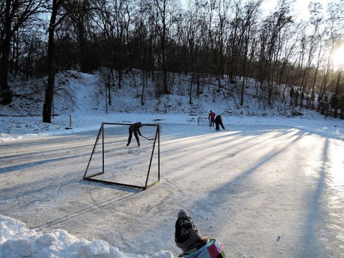 Bruslení na hřišti ve Žlebě - 22.1.2016
