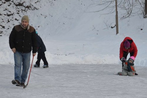 Bruslení na hřišti ve Žlebě - 22.1.2016