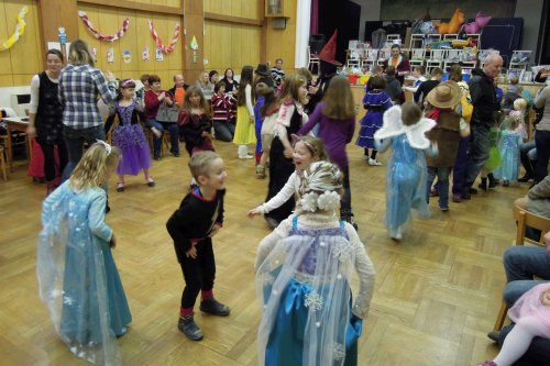 Soubor /2016-02-27-karneval-29.jpg