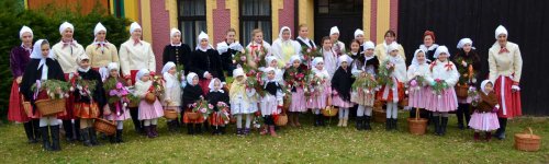 Královničky - nosení létečka v Podolí - 13.3.2016