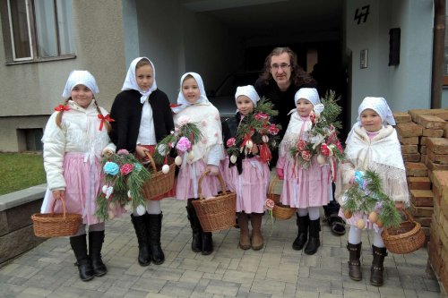 Královničky - nosení létečka v Podolí - 13.3.2016