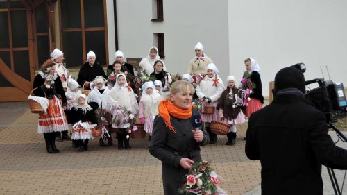 Královničky - nosení létečka v Podolí - 13.3.2016