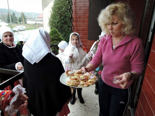 Královničky - nosení létečka v Podolí - 13.3.2016