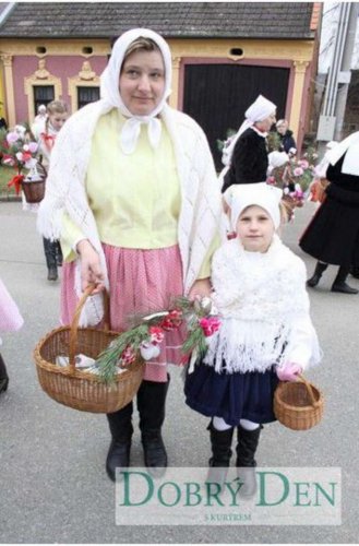 Královničky - nosení létečka v Podolí - 13.3.2016